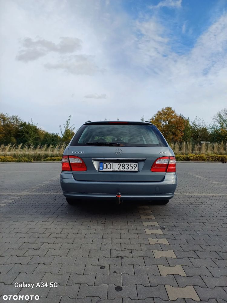 Mercedes-Benz Klasa E 220 CDI T Elegance - 3