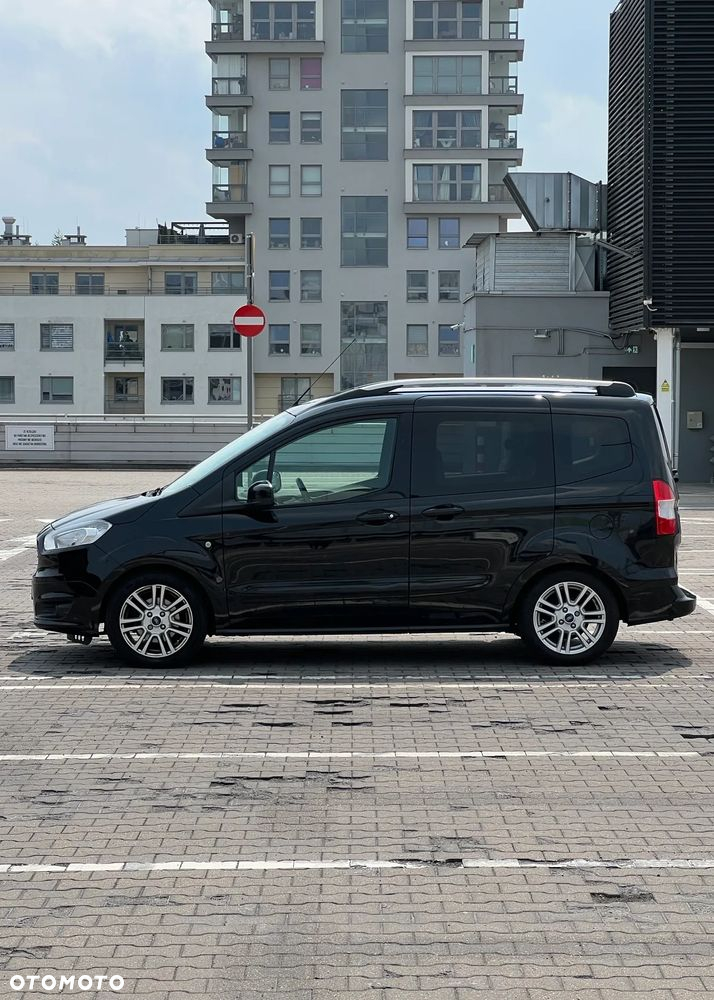 Ford Tourneo Courier 1.0 EcoBoost Titanium - 6