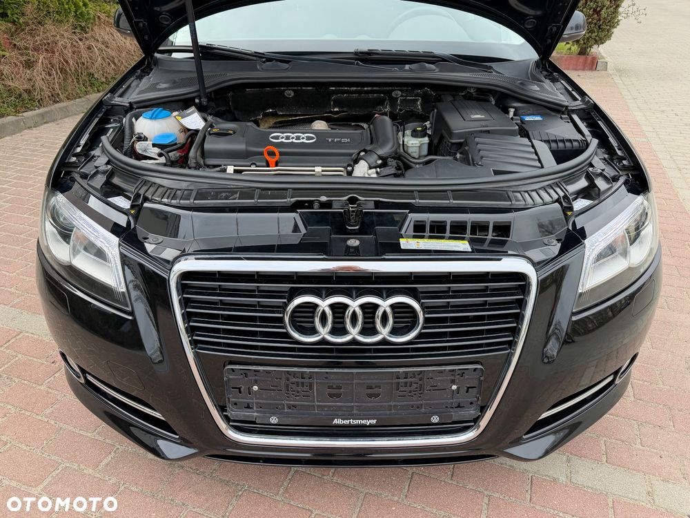Audi A3 Sportback 1.4 TFSI S line Sportpaket - 28