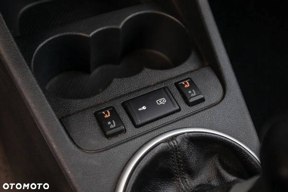 Skoda Roomster 1.4 MPI Ambition PLUS EDITION - 26