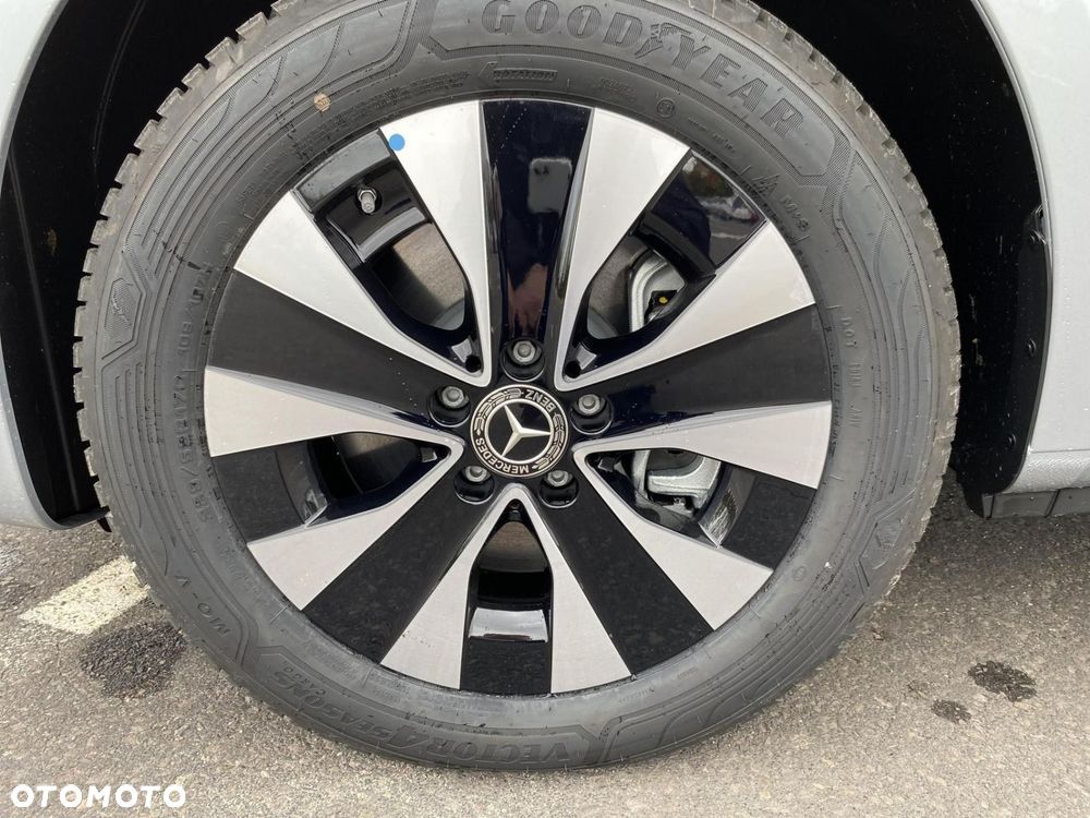 Mercedes-Benz Vito - 21