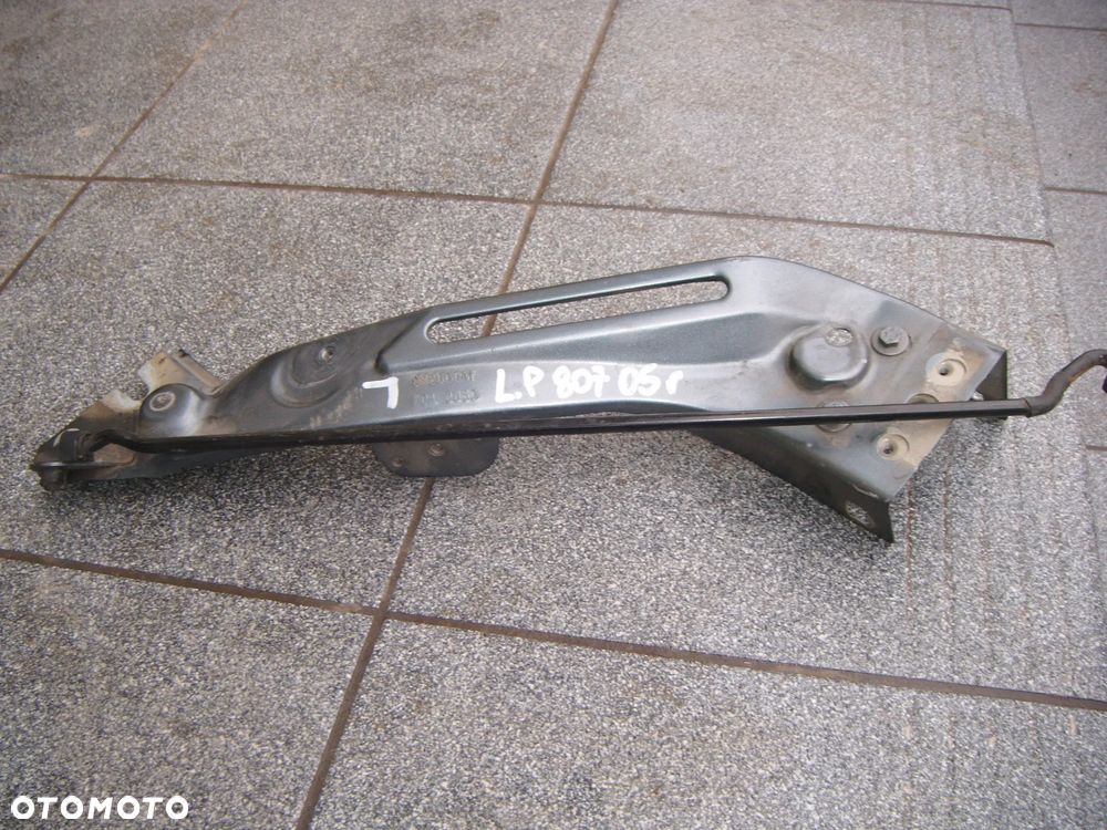 peugeot 807 mocowanie błotnika lewy przód - 1