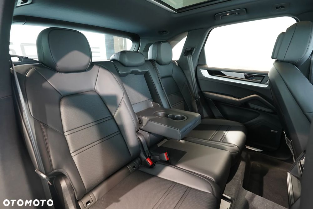 Porsche Cayenne E-Hybrid - 12