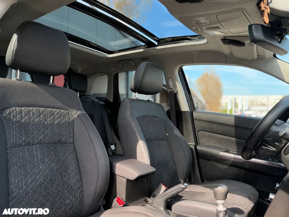 Suzuki Vitara 1.4 Boosterjet 6MT AllGrip MHEV Luxus - 13