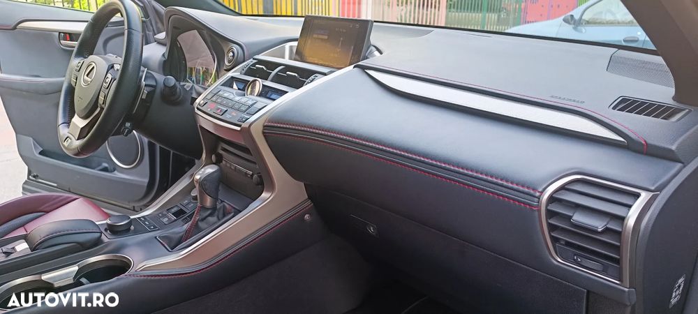 Lexus Seria NX 300h F Sport - 14