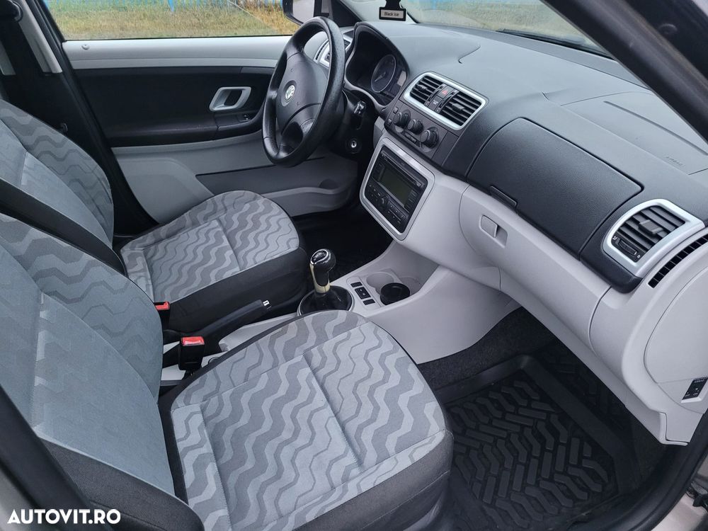 Skoda Fabia - 8