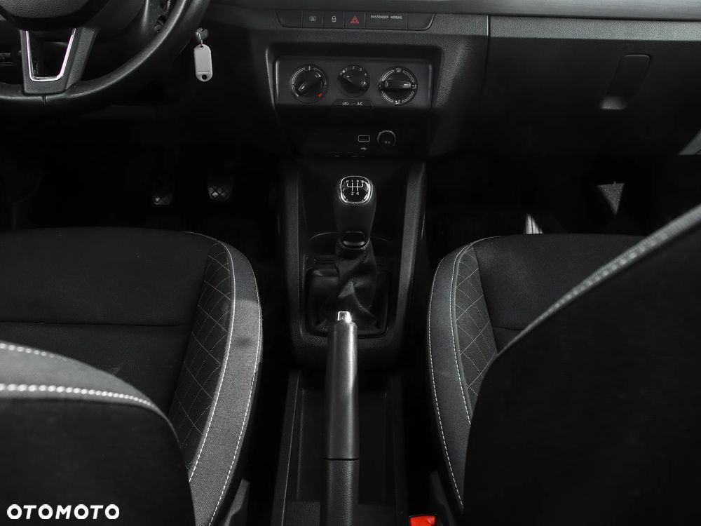 Skoda Fabia 1.0 TSI Ambition - 16