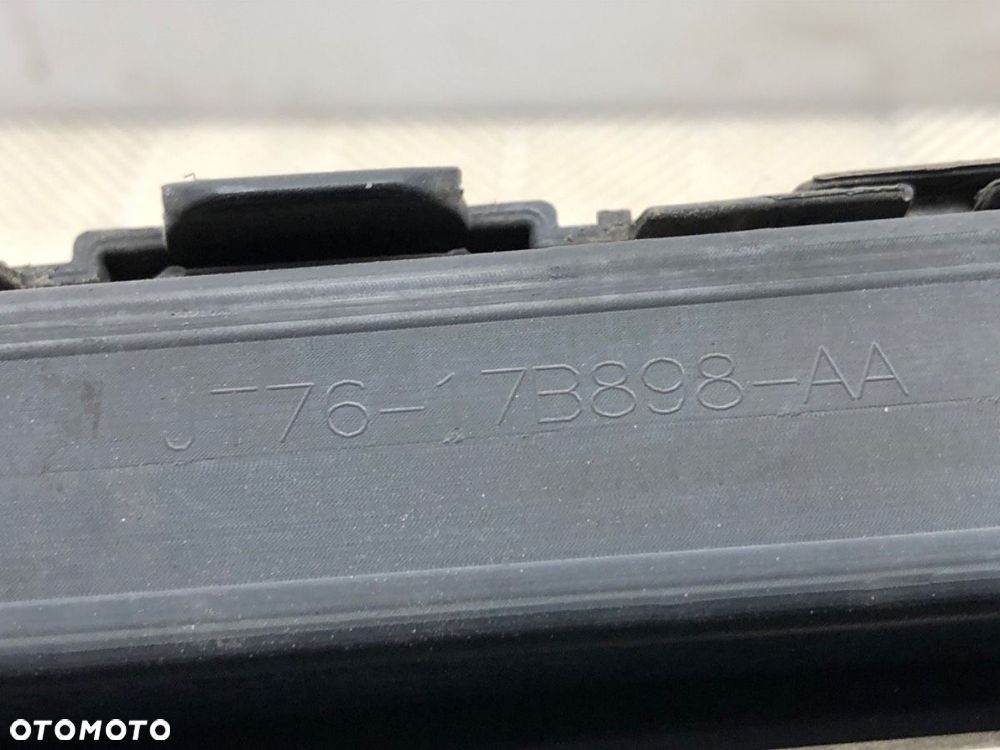 ATRAPA GRILL  FORD TRANSIT COURIER B460 Nadwozie pełne/minivan 2014 - 2022 1.0 EcoBoost 74 kW [100 - 4