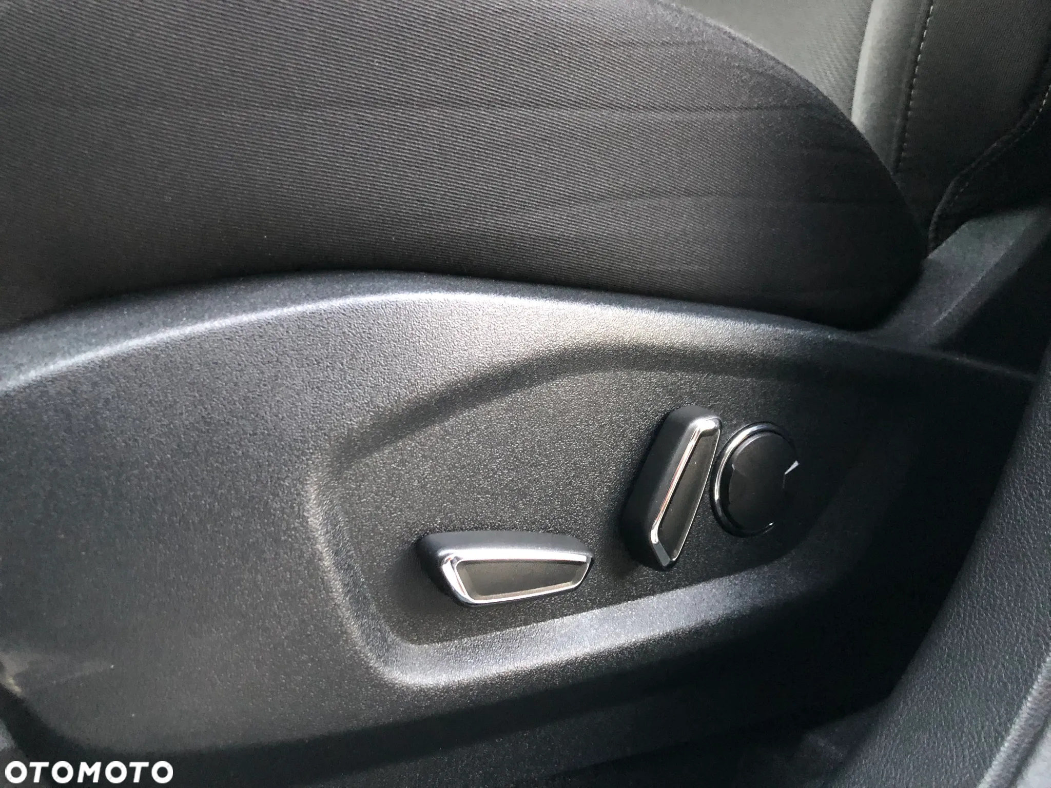 Ford S-Max - 36