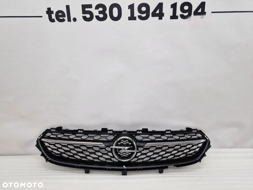 OPEL CORSA F 19- ATRAPA / GRILL PRZEDNI PRZÓD / CHROMOWANE PASECZKI , NR 9829474180 / 982947418000 , NR AUKCJI GL4 - 1