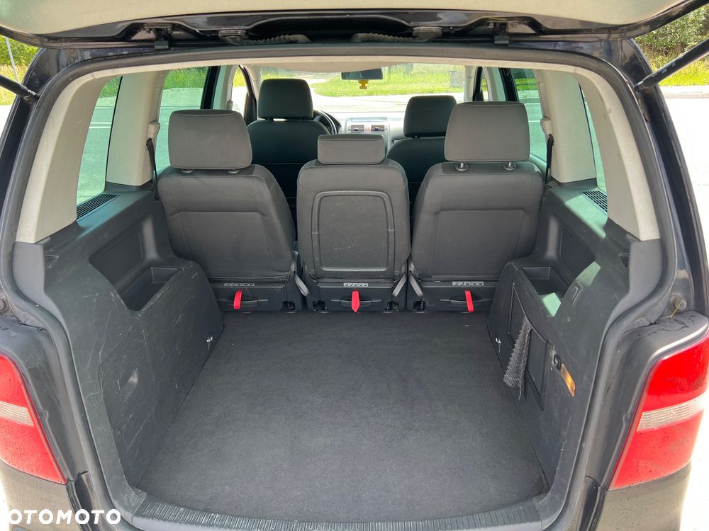 Volkswagen Touran 2.0 TDI Trendline - 5