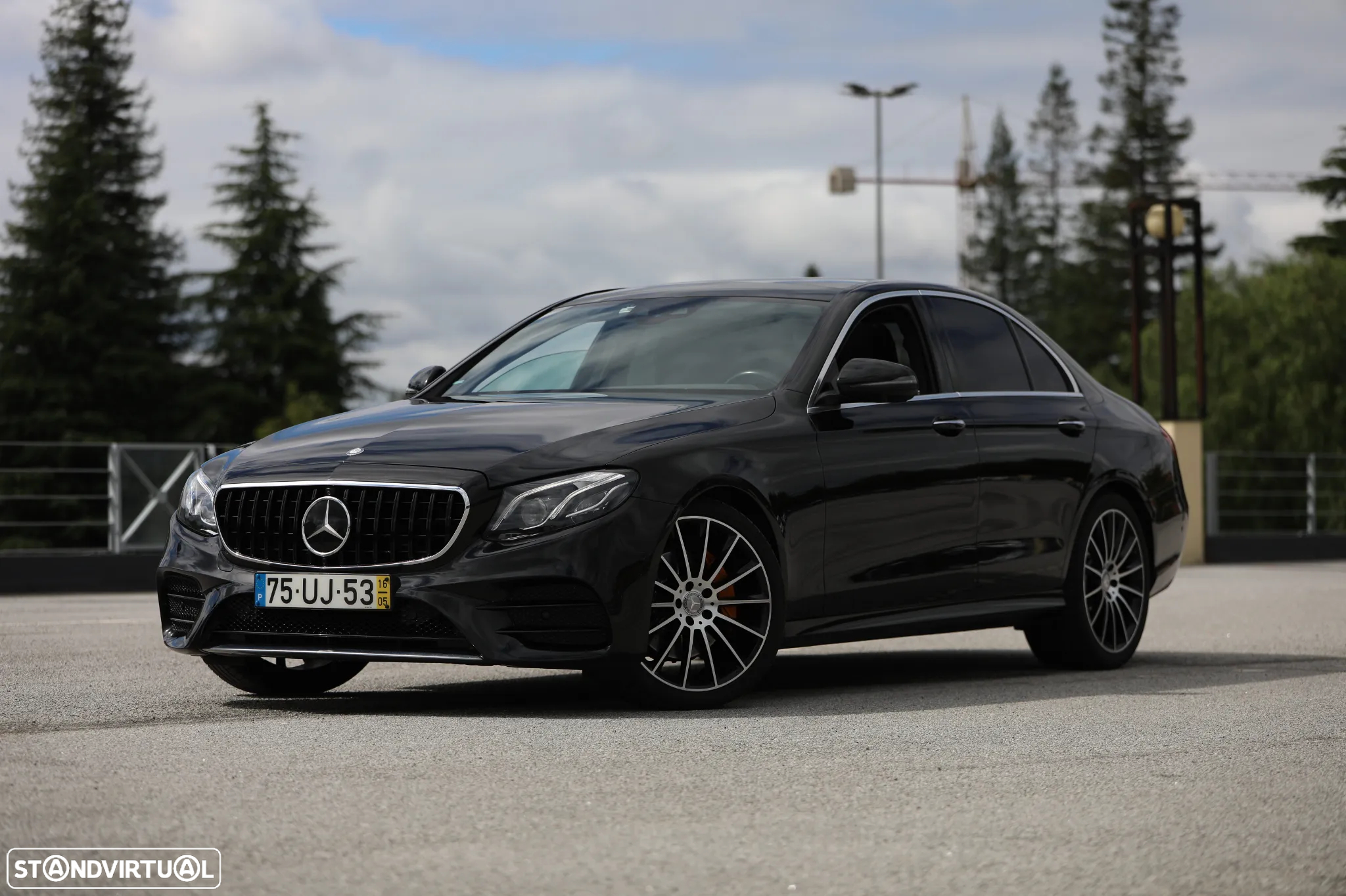 Mercedes-Benz E 220 d 9G-TRONIC AMG Line - 2
