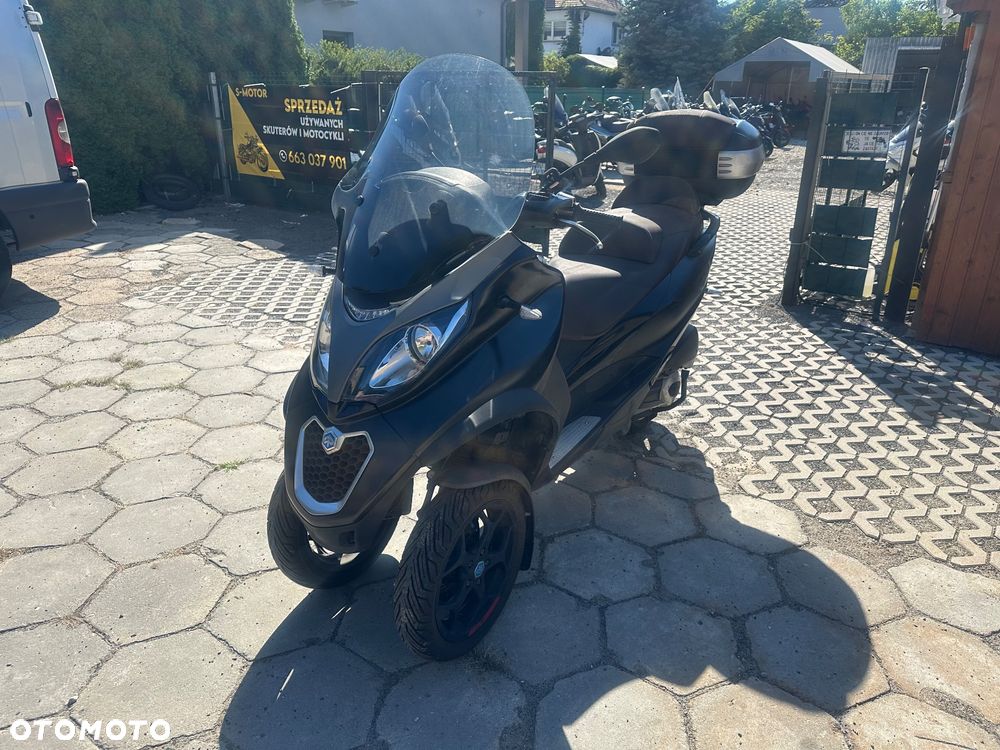 Piaggio MP-3 - 3