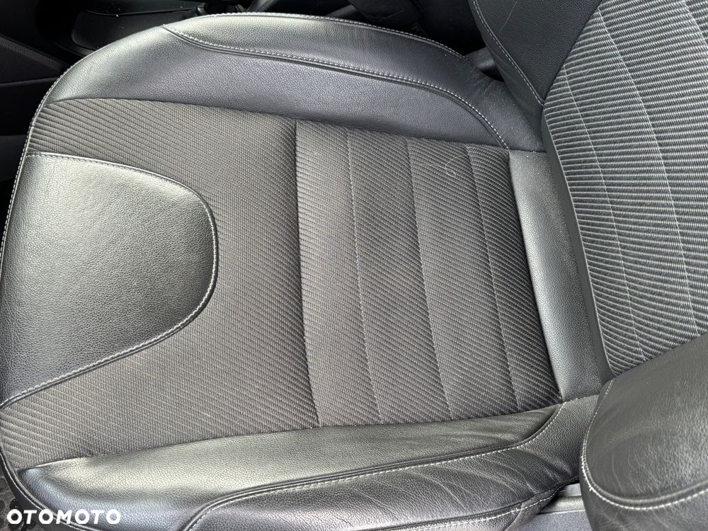 Ford Kuga 2.0 TDCi Titanium MPS6 - 17