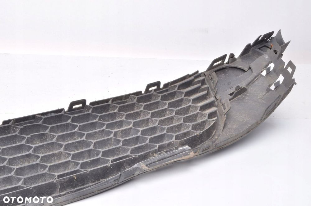 VOLKSWAGEN SCIROCCO III KRATKA ATRAPA ZDERZAKA 1K8853677 - 8