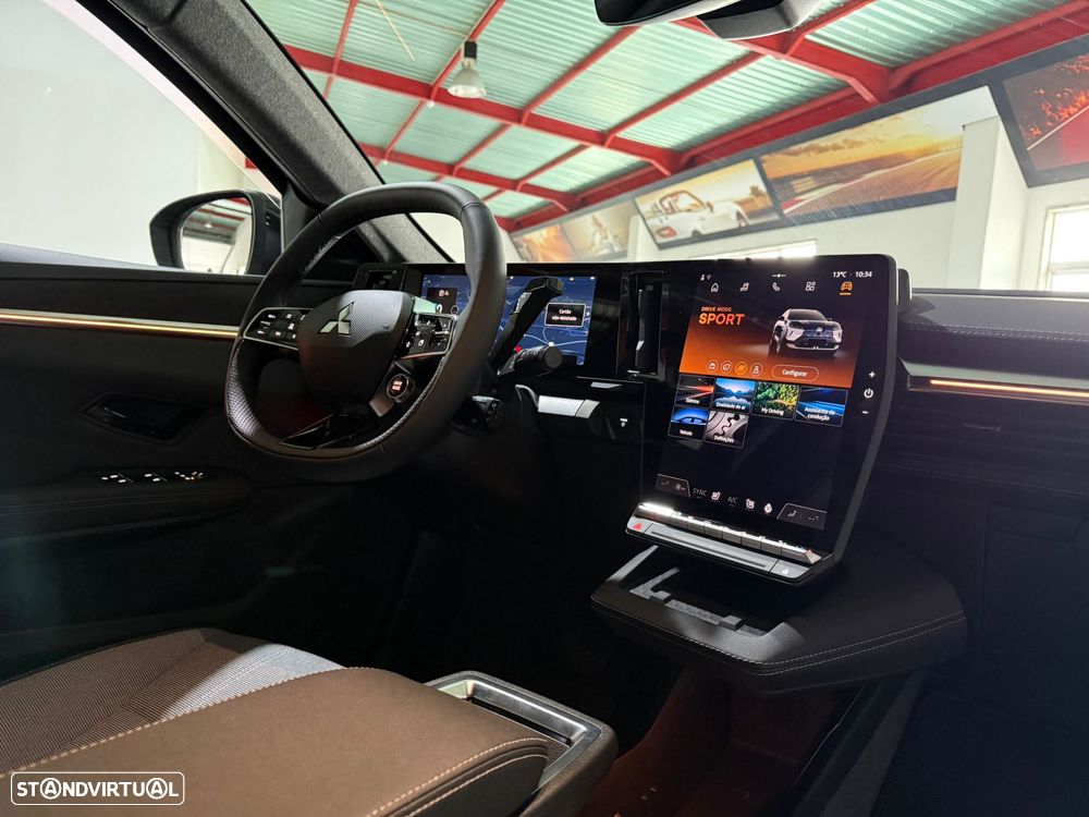 Mitsubishi Eclipse Cross 87 kWh Intense - 21