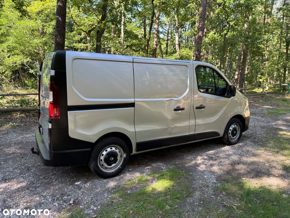 Renault Trafic - 12