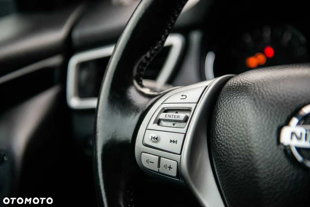 Nissan Qashqai 1.2 DIG-T Xtronic 360 - 39