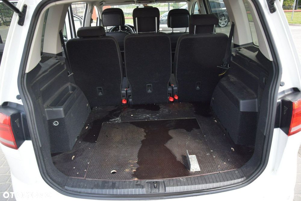 Volkswagen Touran 2.0 TDI BMT Comfortline DSG - 17