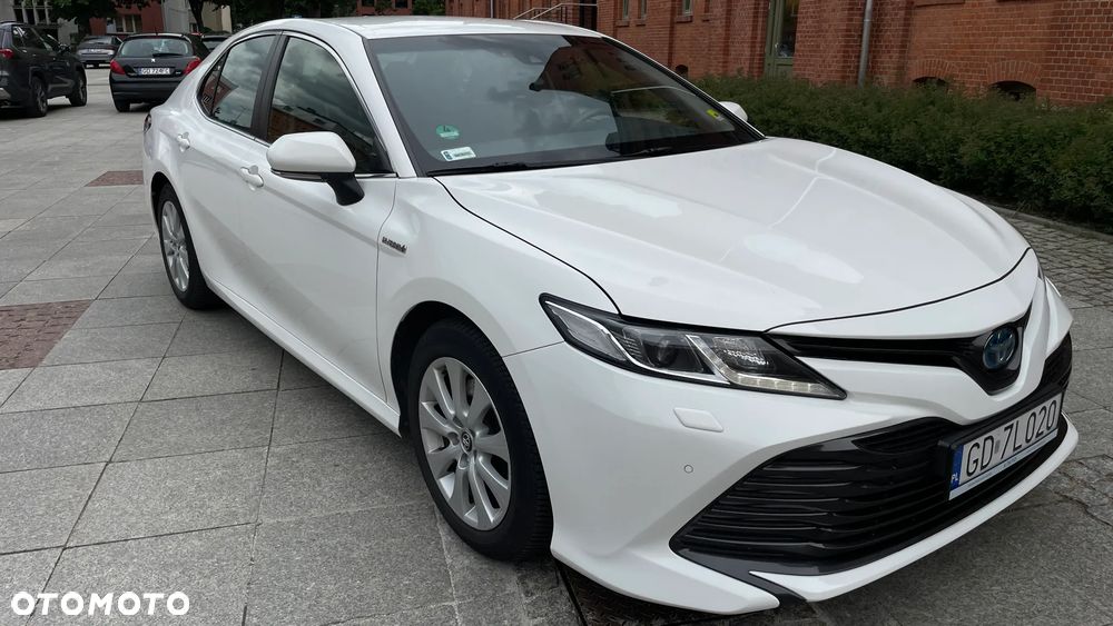 Toyota Camry 2.5 Hybrid Comfort CVT - 1