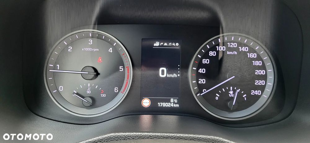 Hyundai Tucson 2.0 CRDI BlueDrive Style 2WD - 24