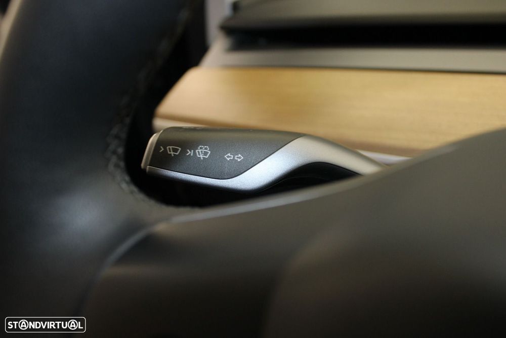 Tesla Model 3 Long Range Tração Traseira - 10