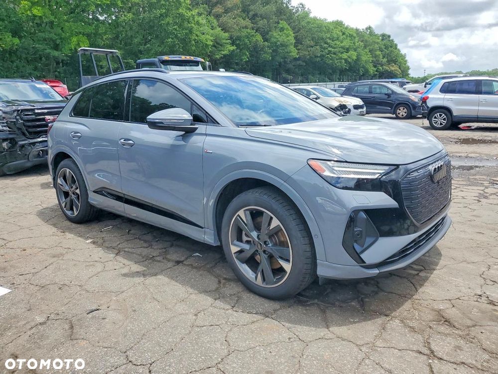 Audi Q4 e-tron 45 quattro - 3