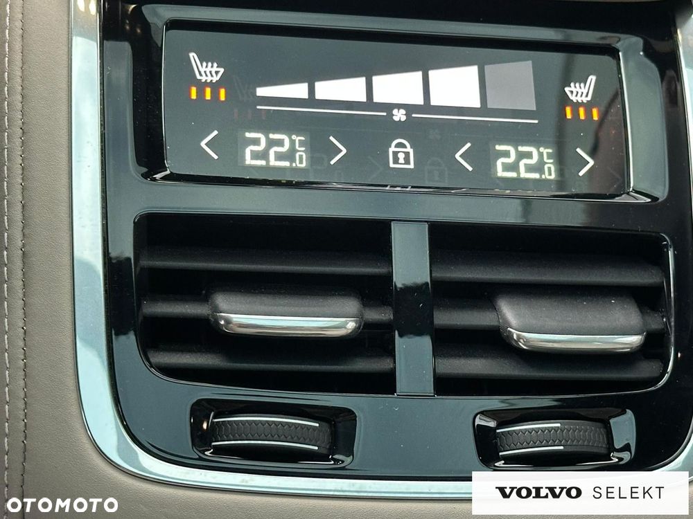 Volvo XC 90 - 33