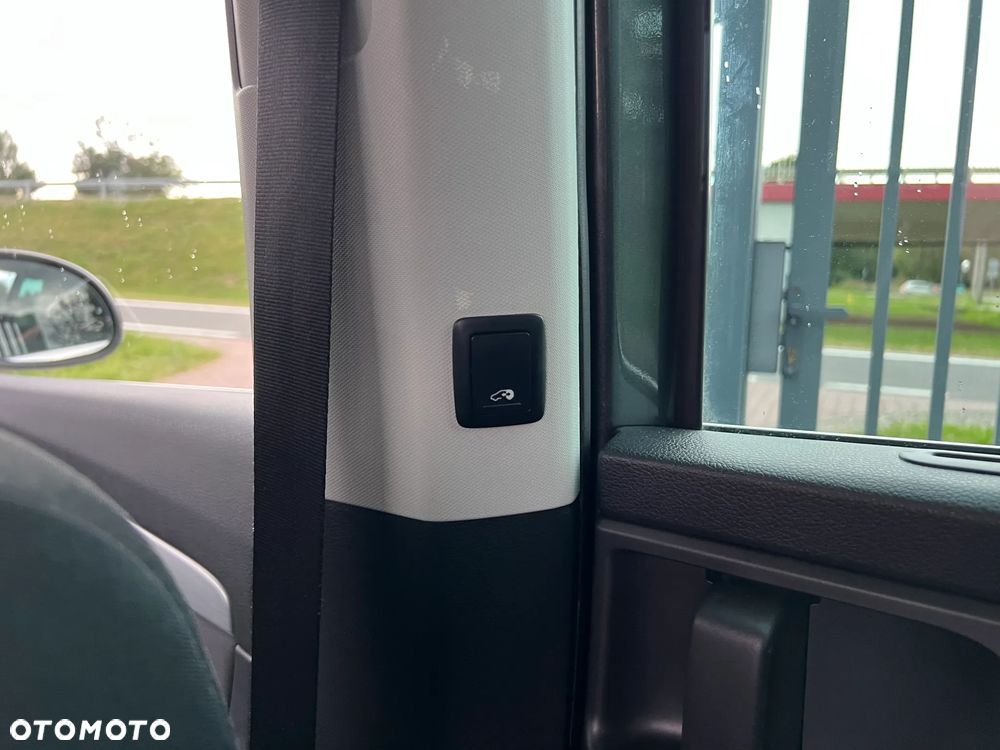 Volkswagen Sharan - 16
