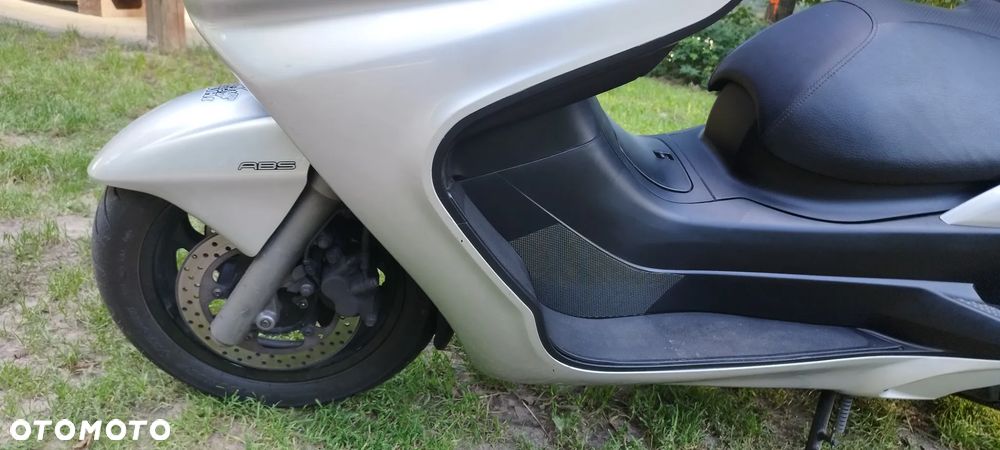 Yamaha Majesty - 12