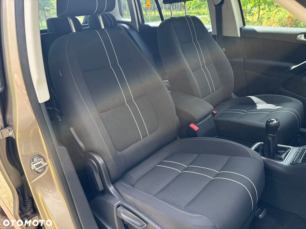 Volkswagen Tiguan - 29