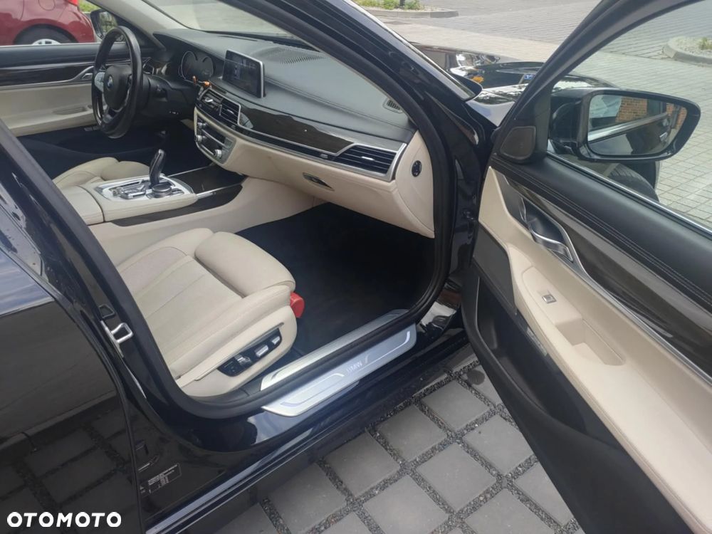BMW Seria 7 730d xDrive - 12