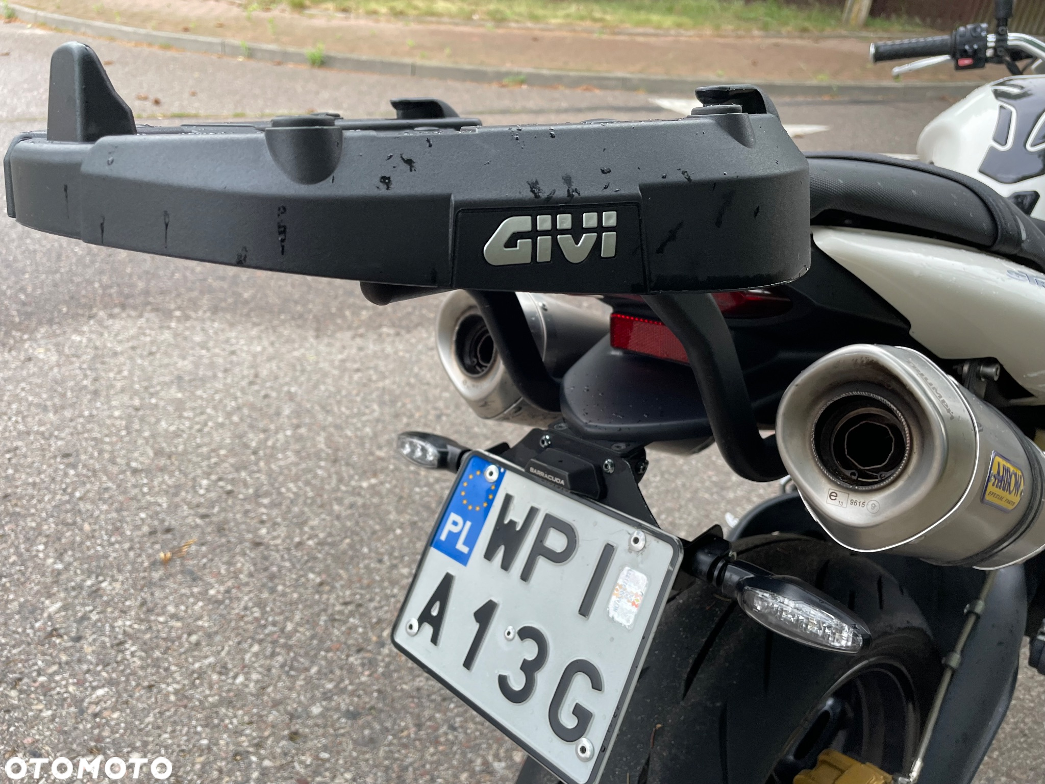 Triumph Street Triple - 13