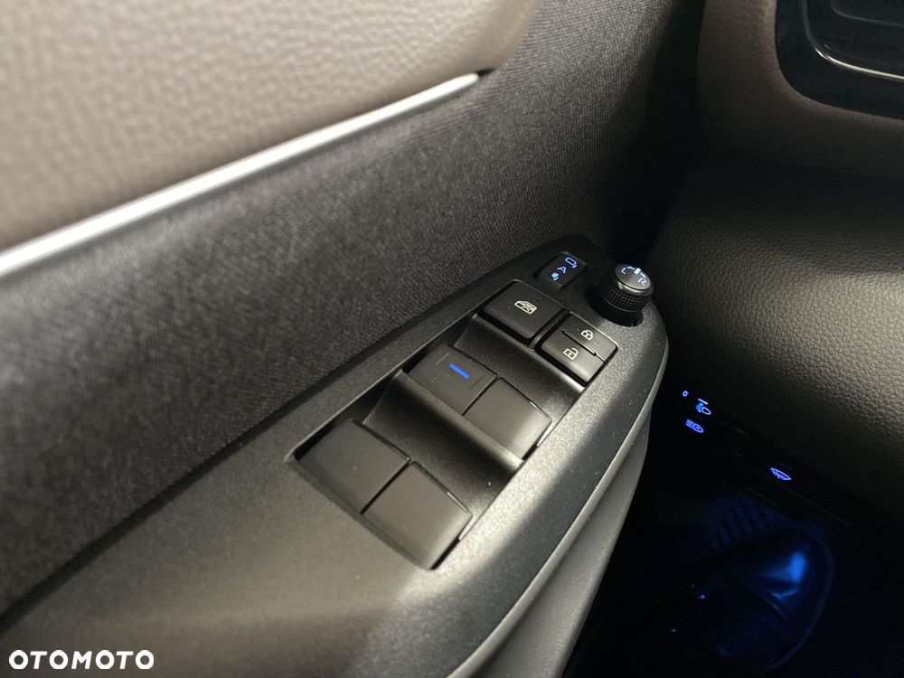 Toyota Yaris Cross - 13