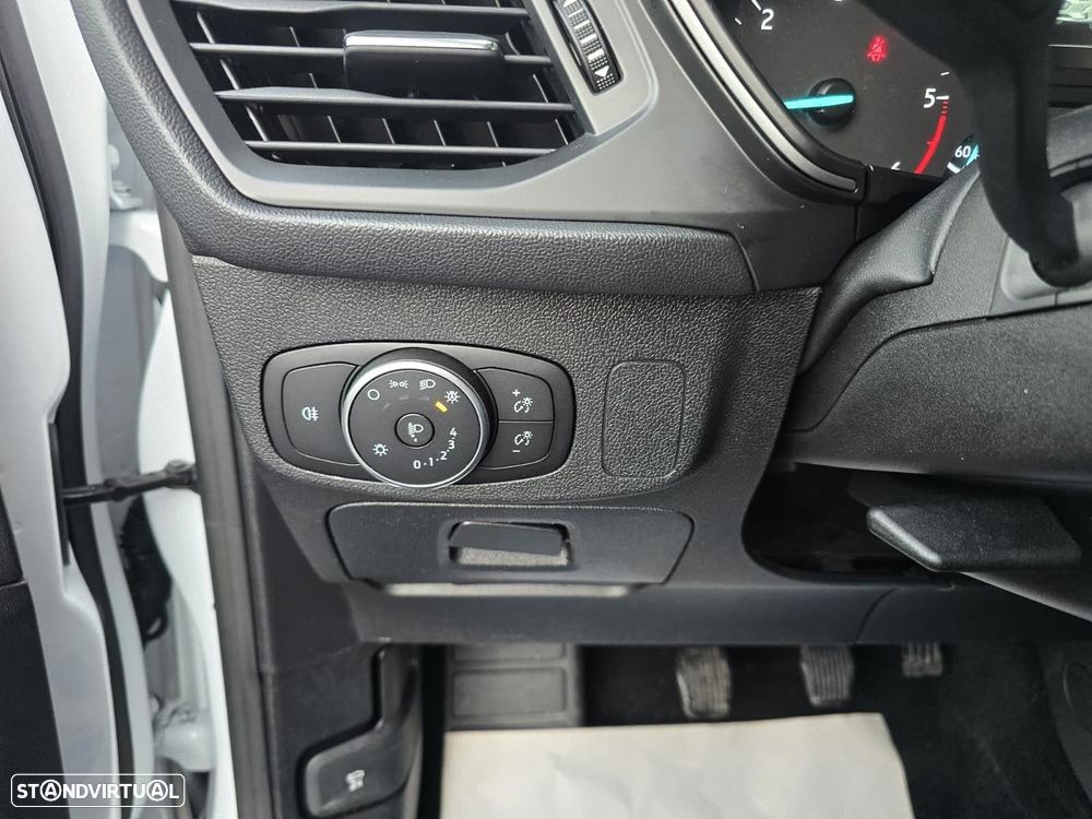 Ford Focus SW 1.5 TDCi EcoBlue Business - 16