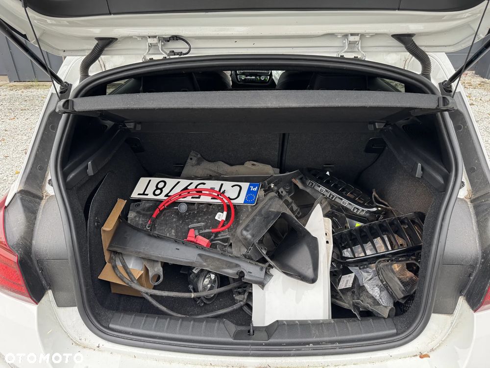 BMW Seria 1 118i GPF M Sport - 8