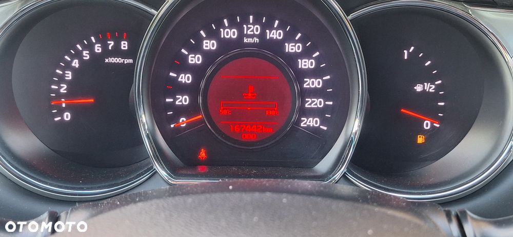 Kia Ceed 1.6 GDI Dream Team Edition - 26