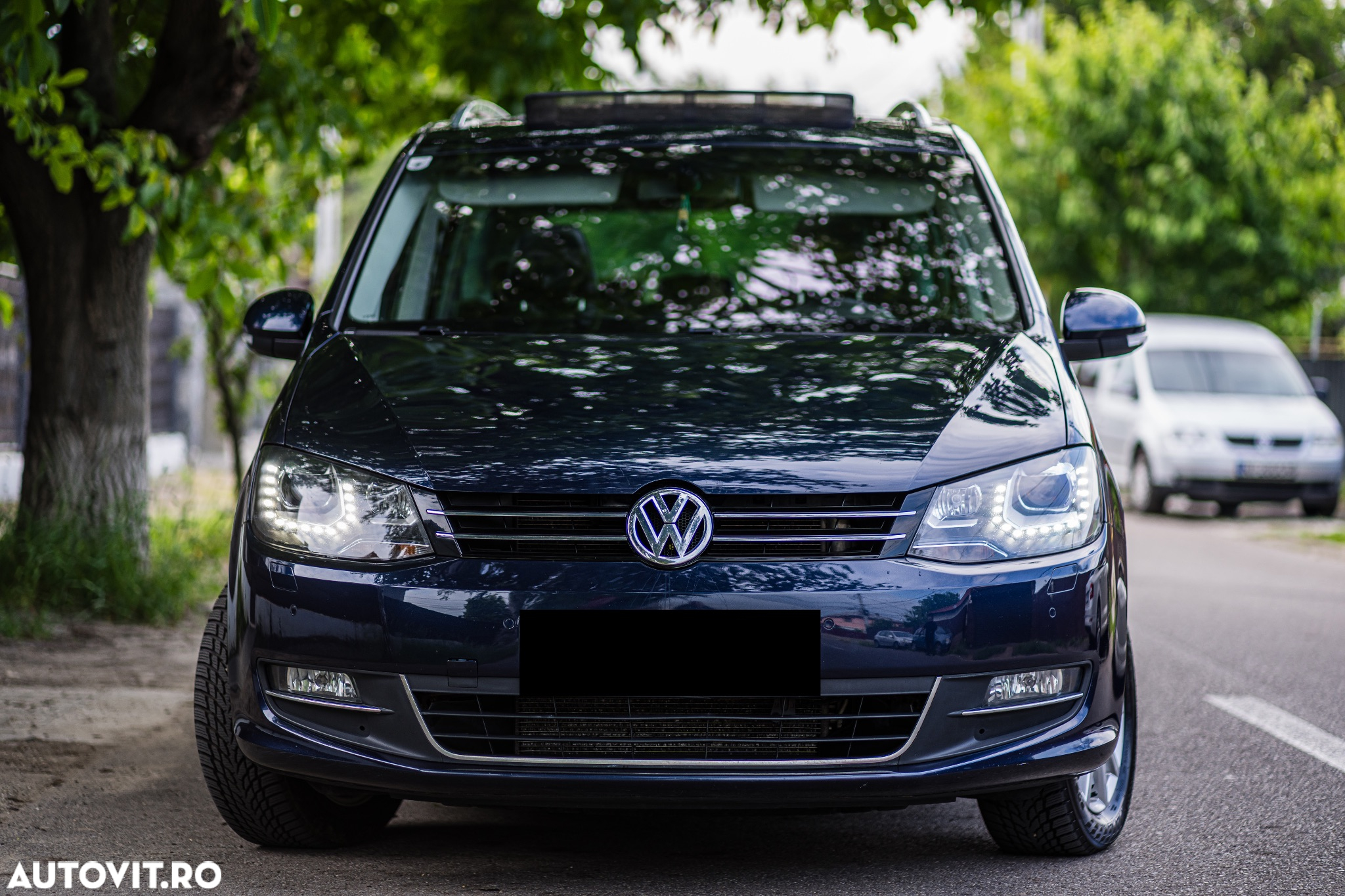 Volkswagen Sharan 2.0 TDI 4MOTION BlueMotion Technology Highline - 17