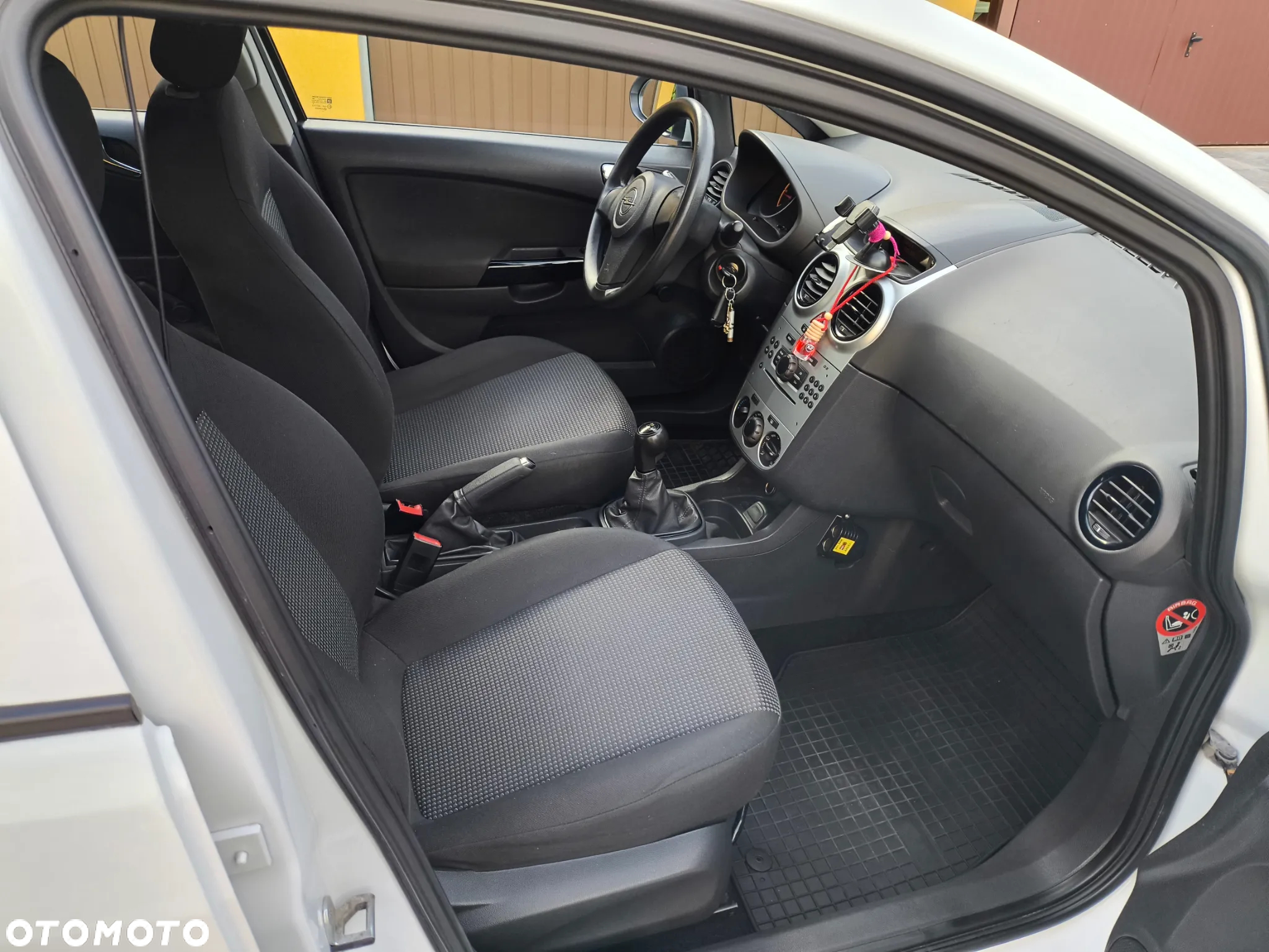 Opel Corsa - 15