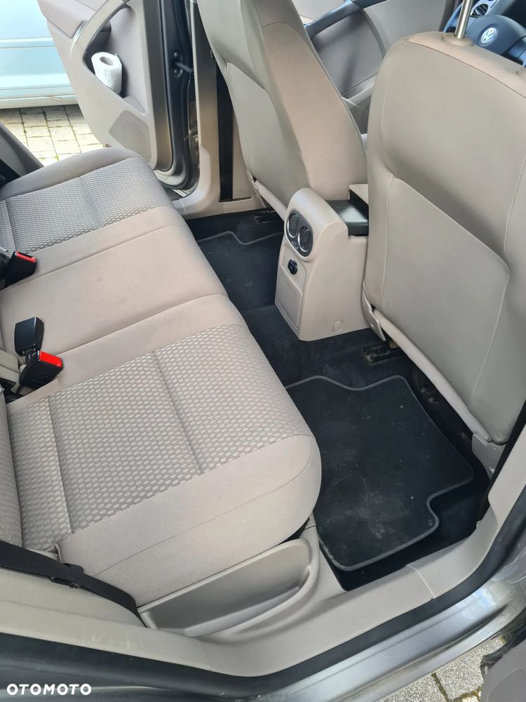 Volkswagen Tiguan 2.0 TDI DPF BlueMotion Technology Trend & Fun - 17