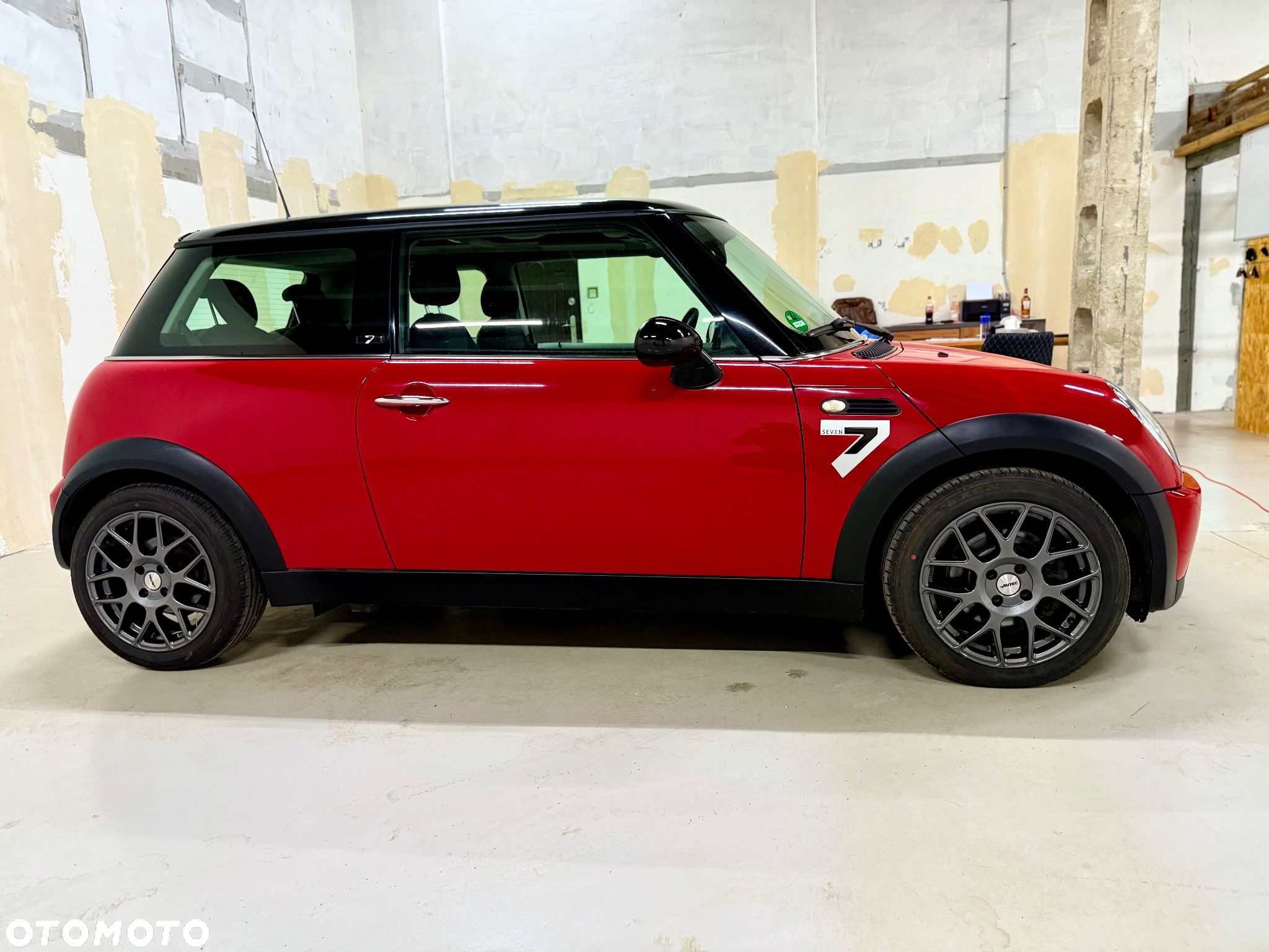 MINI ONE Seven - 10