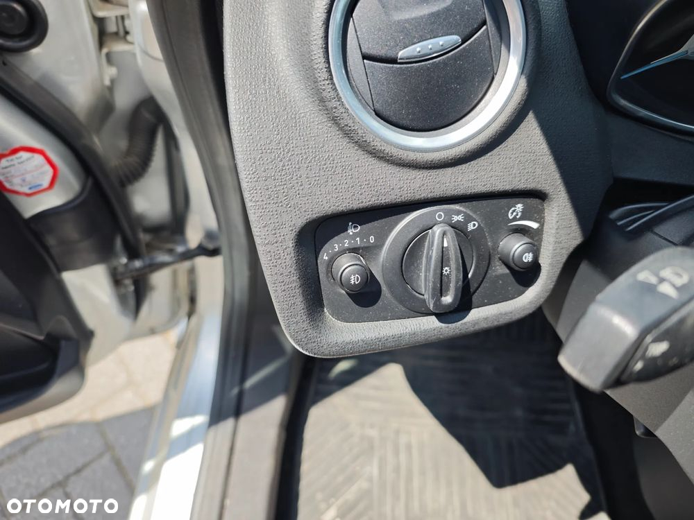 Ford Fiesta 1.0 Titanium X - 11