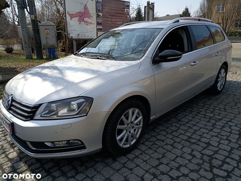 Volkswagen Passat Variant 2.0 Blue TDI DPF Comfortline - 11