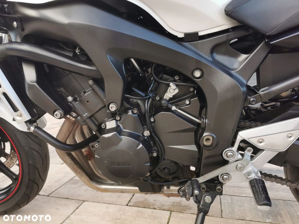 Yamaha FZ6 - 10