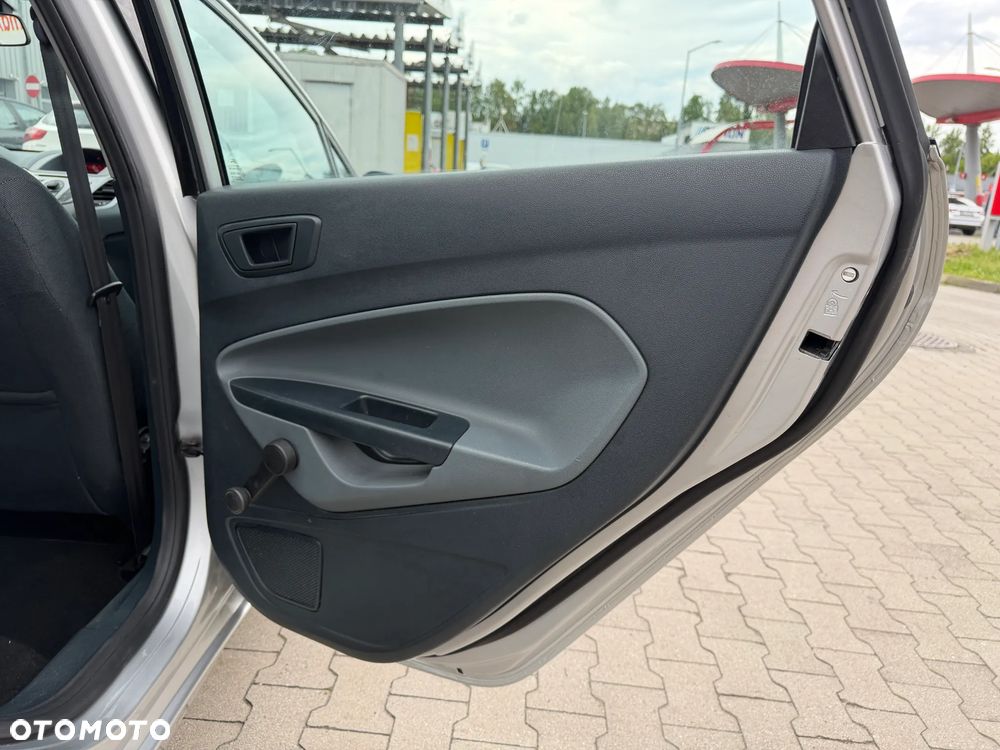 Ford Fiesta 1.25 Trend - 18