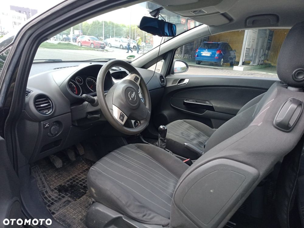 Opel Corsa - 4