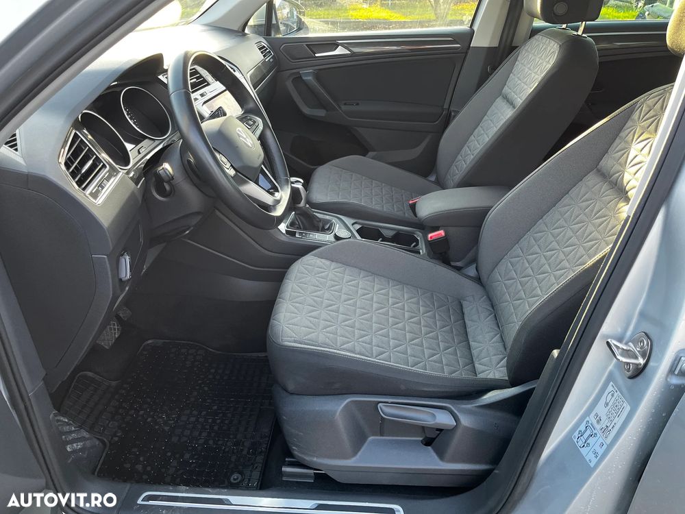 Volkswagen Tiguan - 10