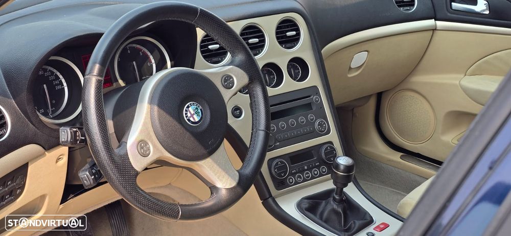 Alfa Romeo 159 Sportwagon 1.9 JTDm 16V Sportiva - 9