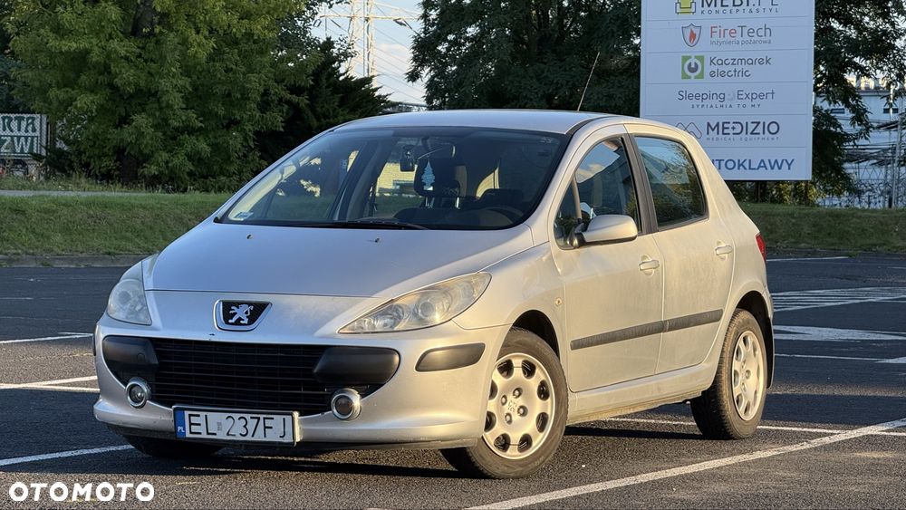 Peugeot 307 - 1