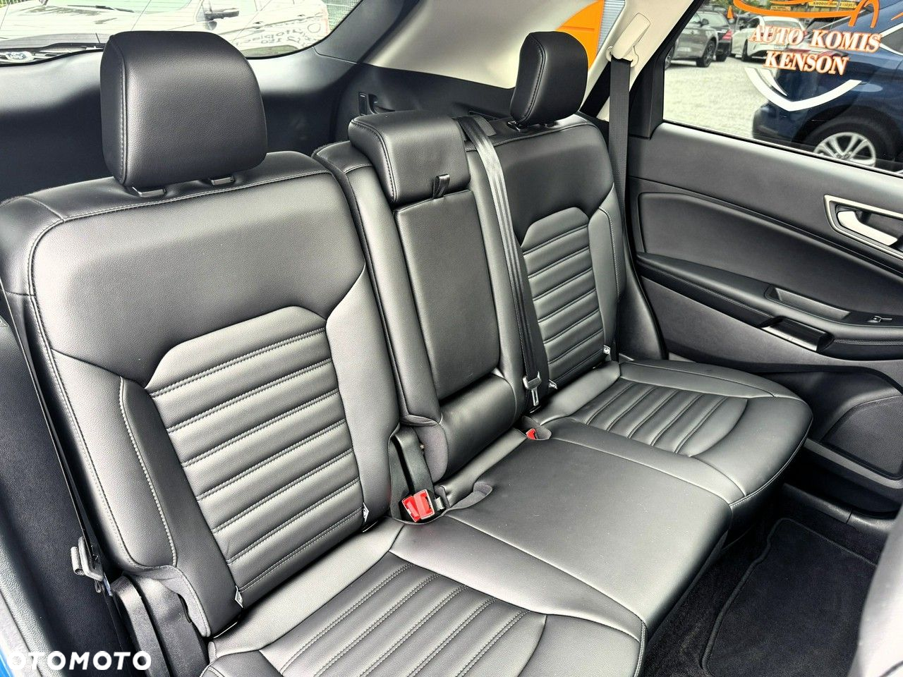 Ford Edge - 32